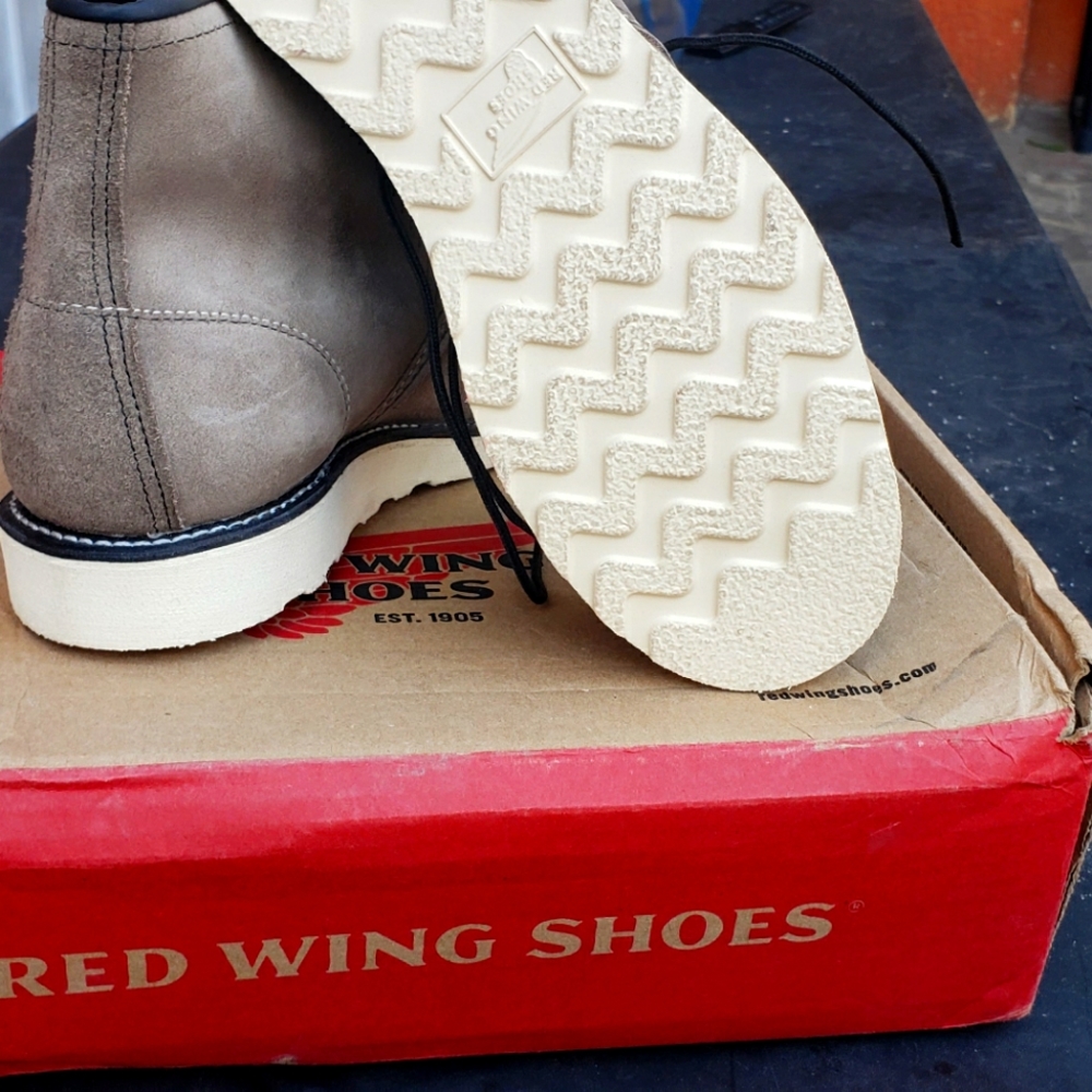 red wing shoes